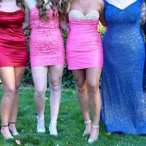 Stunning Sherri hill size 6